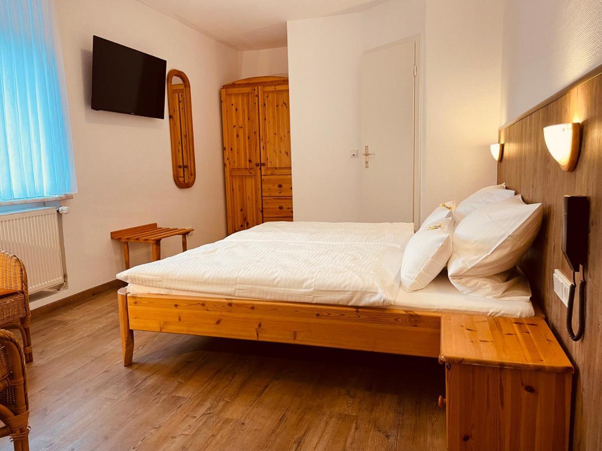Hotel Orthwein -Kostenfreie Parkplaetze- Cölbe Zewnętrze zdjęcie